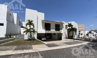 Residencia en Fraccionamiento Bosques de Niebla