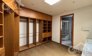 Residencia en Fraccionamiento Bosques de Niebla