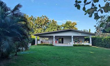 SE ALQUILA HERMOSA CASA DE PLAYA EN SANTA CLARA NORTE. COCLÉ