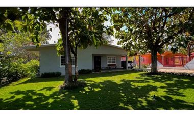 SE ALQUILA HERMOSA CASA DE PLAYA EN SANTA CLARA NORTE. COCLÉ