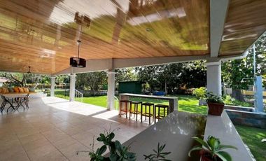 SE ALQUILA HERMOSA CASA DE PLAYA EN SANTA CLARA NORTE. COCLÉ