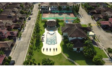 VENTA DE CASA DE ESQUINA NUEVA EN COSTA SUR