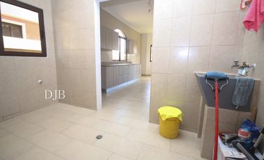 VENTA DE CASA DE ESQUINA NUEVA EN COSTA SUR