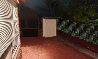 Departamento Tipo Casa en venta en Villa Adelina