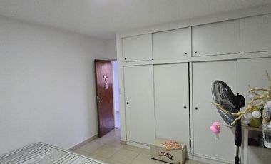 Casa con pileta. Amplios espacios verdes. Pocito