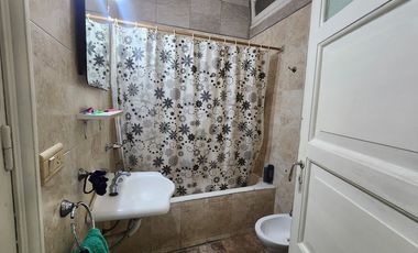 CASA CON DPTO EN PLANTA ALTA-APTA CRÉDITO CAPITAL