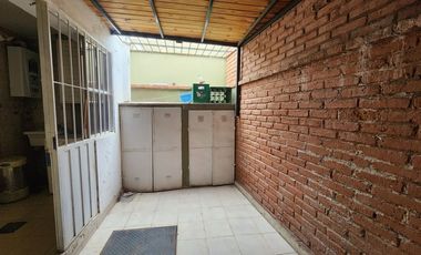 CASA CON DPTO EN PLANTA ALTA-APTA CRÉDITO CAPITAL