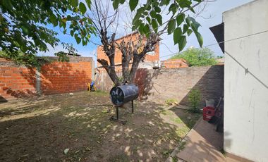 VENTA CASA-3 AMB-SAN MIGUEL