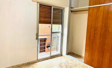 VENTA DEPARTAMENTO CON COCHERA Y BALCON 25 DE MAYO