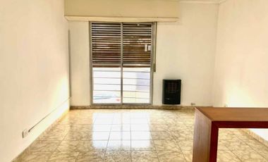 VENTA DEPARTAMENTO CON COCHERA Y BALCON 25 DE MAYO