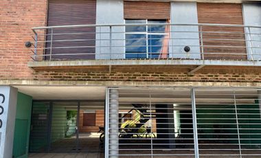 VENTA DEPARTAMENTO CON COCHERA Y BALCON 25 DE MAYO