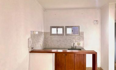 VENTA DEPARTAMENTO CON COCHERA Y BALCON 25 DE MAYO