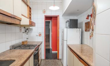 CASA EN VENTA 4 AMBIENTES CON JARDIN QUILMES OESTE