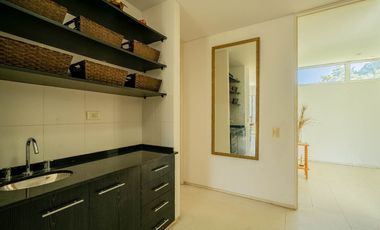 VENTA IMPONENTE CASA 7 AMB.  BARRIO SAN JOAQUIN