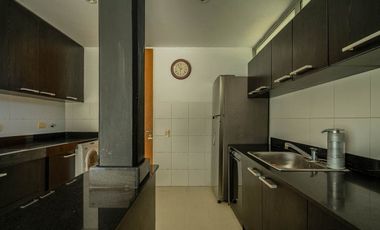 VENTA IMPONENTE CASA 7 AMB.  BARRIO SAN JOAQUIN