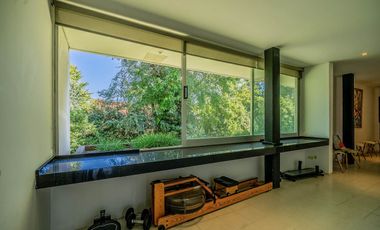 VENTA IMPONENTE CASA 7 AMB.  BARRIO SAN JOAQUIN