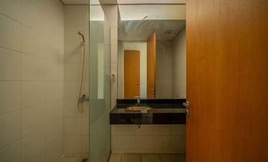 VENTA IMPONENTE CASA 7 AMB.  BARRIO SAN JOAQUIN