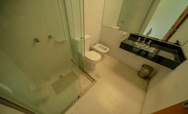 VENTA IMPONENTE CASA 7 AMB.  BARRIO SAN JOAQUIN