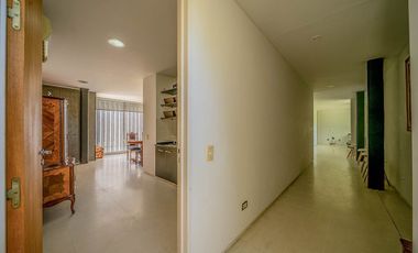 VENTA IMPONENTE CASA 7 AMB.  BARRIO SAN JOAQUIN