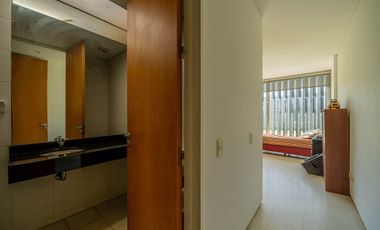VENTA IMPONENTE CASA 7 AMB.  BARRIO SAN JOAQUIN