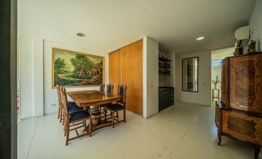 VENTA IMPONENTE CASA 7 AMB.  BARRIO SAN JOAQUIN