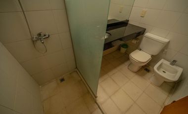 VENTA IMPONENTE CASA 7 AMB.  BARRIO SAN JOAQUIN