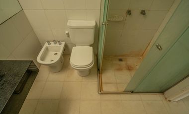 VENTA IMPONENTE CASA 7 AMB.  BARRIO SAN JOAQUIN
