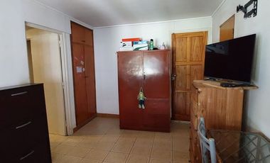 Casa 4 ambientes con garage-quincho y gran parque