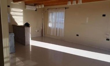 CASA 2 DORM, 60 M2, Bº LAPRIDA, GRAN LOTE CERRADO