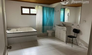 Casa en Venta en Tres esquinas de Bulnes