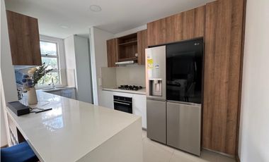 APARTAMENTO MODERNO CON VISTA A COPAS DE LOS ARBOLES