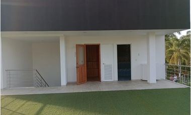 CASA CAMPESTRE AMPLIA