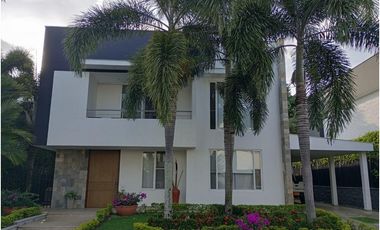 CASA CAMPESTRE AMPLIA