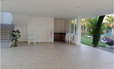 CASA CAMPESTRE AMPLIA