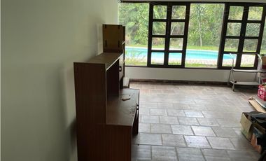 CASA INDEPENDIENTE EN PANCE CON PISCINA Y RODEADA DE VERDE