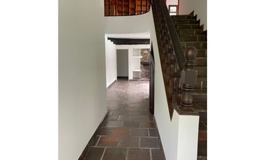 CASA INDEPENDIENTE EN PANCE CON PISCINA Y RODEADA DE VERDE