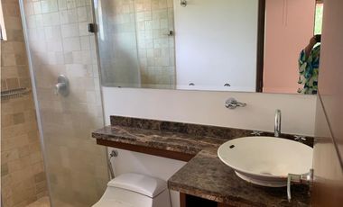 CASA CAMPESTRE EN UNIDAD CERRADA