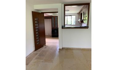 CASA CAMPESTRE EN UNIDAD CERRADA