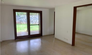 CASA CAMPESTRE EN UNIDAD CERRADA
