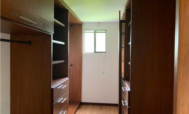 CASA CAMPESTRE EN UNIDAD CERRADA