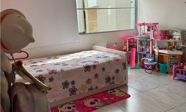 CASA MODERNA CON PISCINA Y JACUZZI