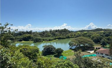 APARTAMENTO MODERNO PARA ESTRENAR CON VISTA A LAGO Y ZONA VERDE