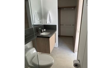 APARTAMENTO MODERNO PARA ESTRENAR CON VISTA A LAGO Y ZONA VERDE