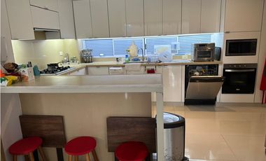APARTAMENTO CON VISTA A LAS MONTAÑAS