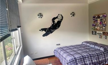 CASA CON PISCINA Y JACUZZI  RODEADA DE ZONA VERDE