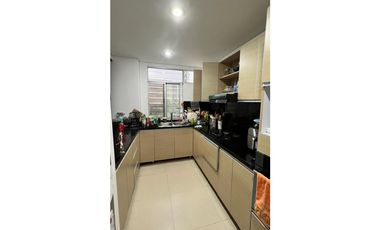 APARTAMENTO EN UNIDAD ARBORIZADA