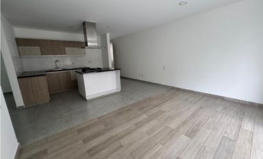 APARTAMENTO  ILUMINADO EN PANCE