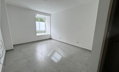 APARTAMENTO  ILUMINADO EN PANCE