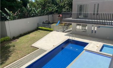 APARTAMENTO  ILUMINADO EN PANCE