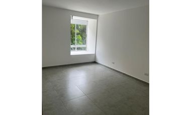 APARTAMENTO  ILUMINADO EN PANCE